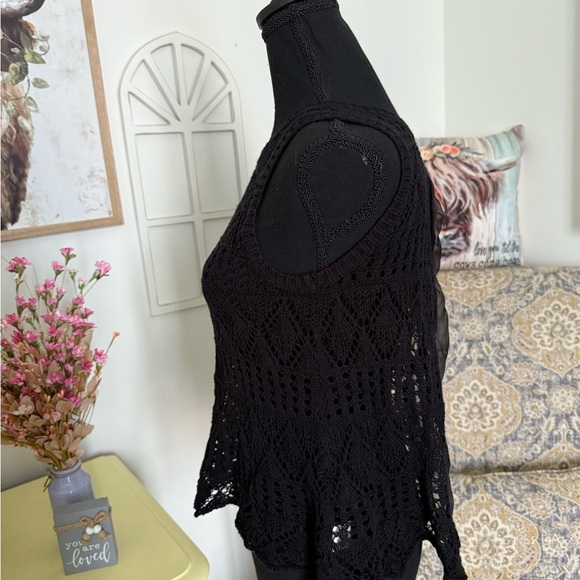 Rewind Black Cropped Cut Out Tank Top - Picture 6 of 6